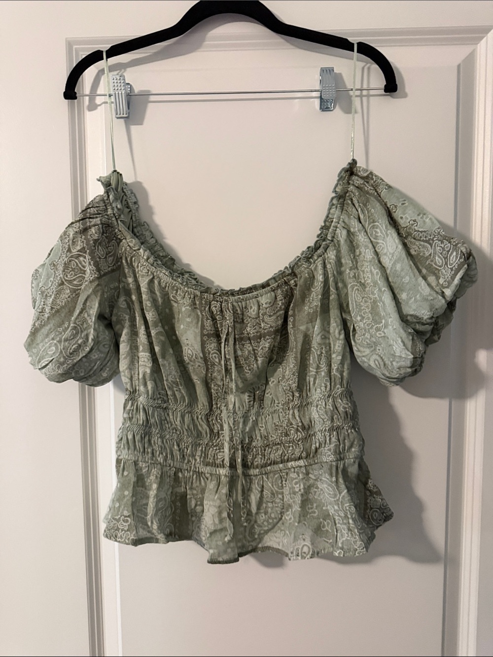 Francesca's Collections Sage Green Off-Shoulder Peasant Blouse
